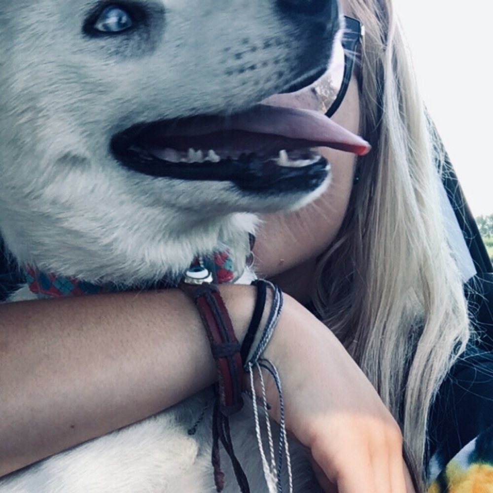 Meet your Posher, Julia Ann